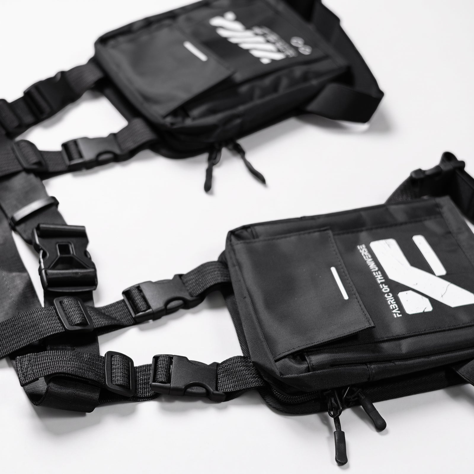 LB-Type 020 BW Dual Leg Bag