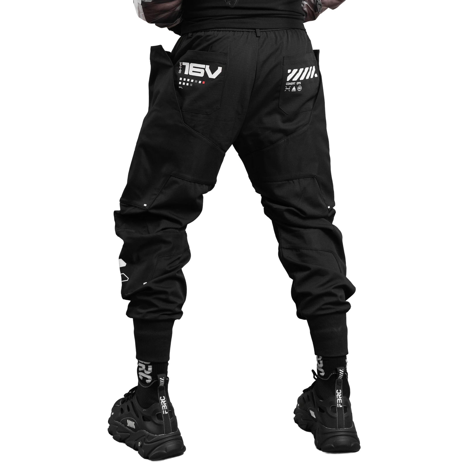 CG-Type 16V Black Cargo Pants