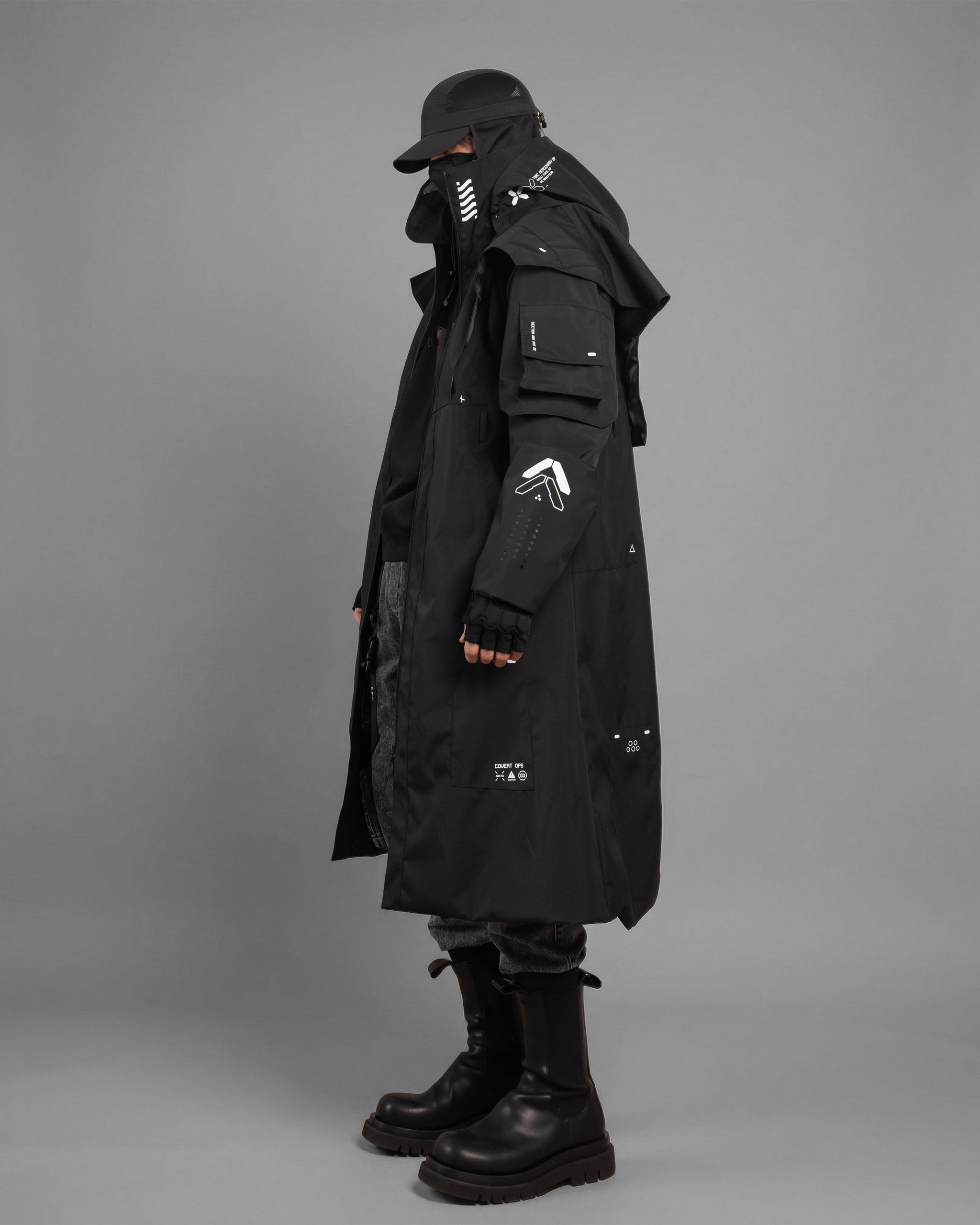 Commander Rourke Coat CC-021 Black Commander's Coat - Fabric of the Universe