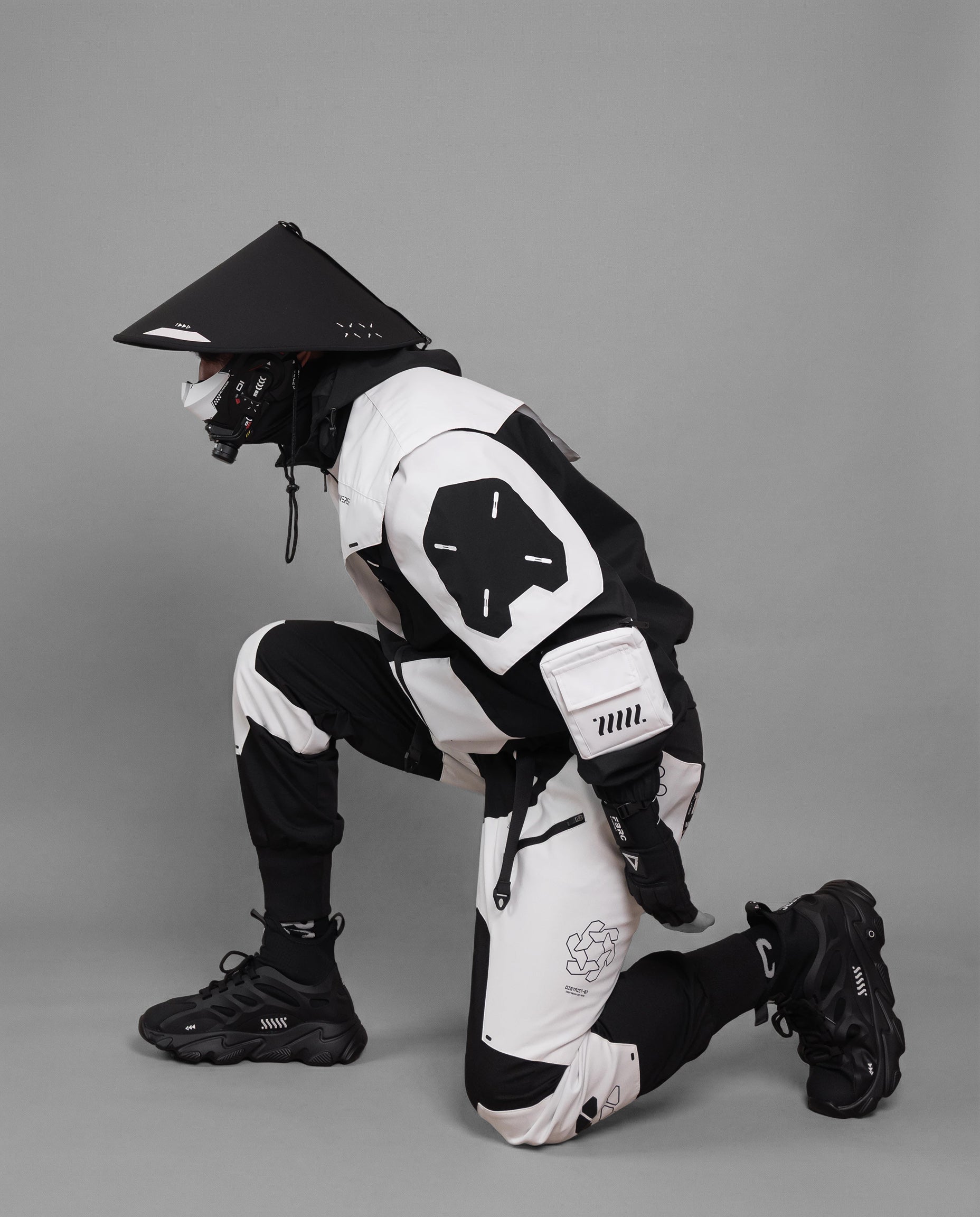 DRC-305 Panda Deep Recon Coat - Fabric of the Universe