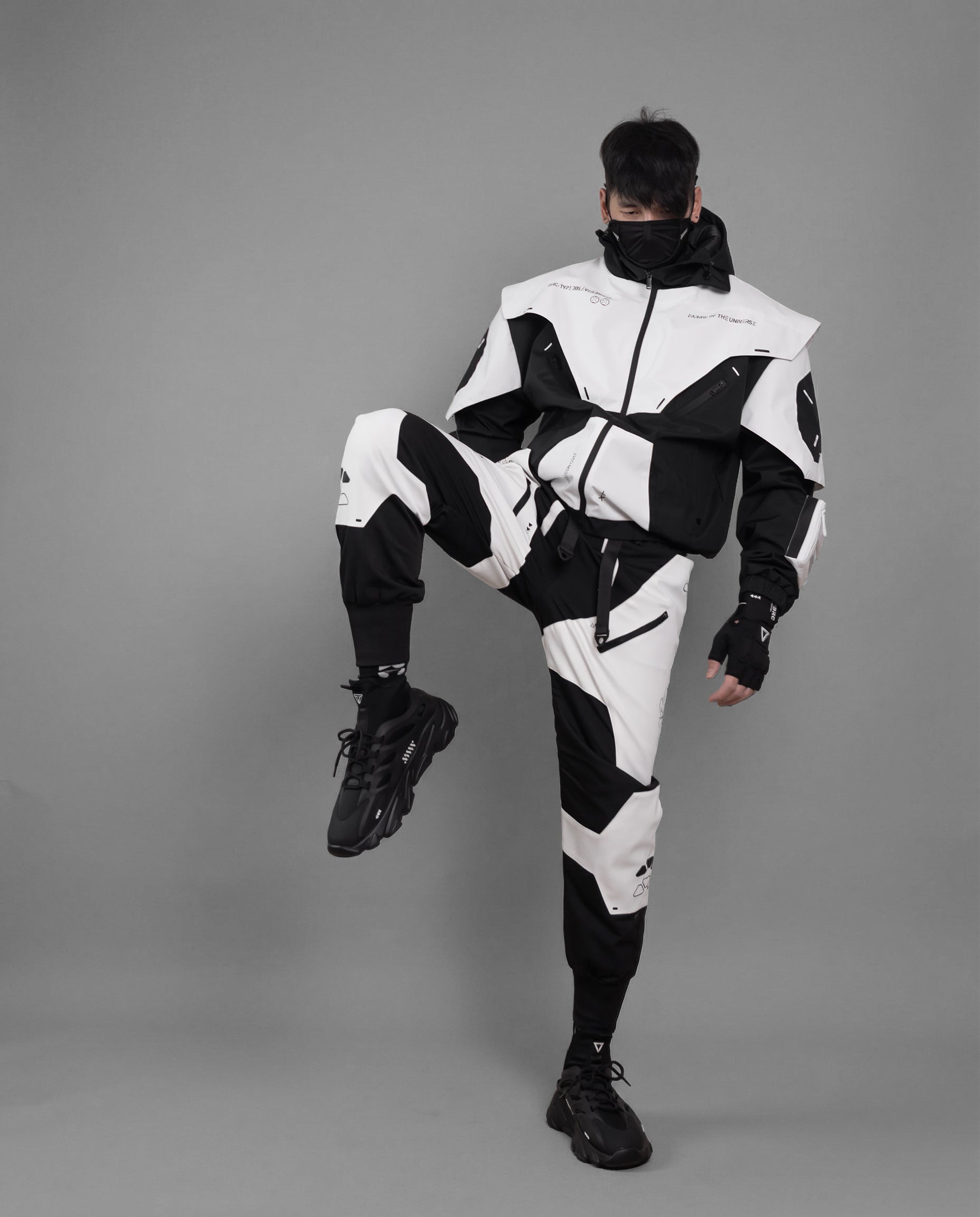 DRC-305 Panda Deep Recon Coat - Fabric of the Universe