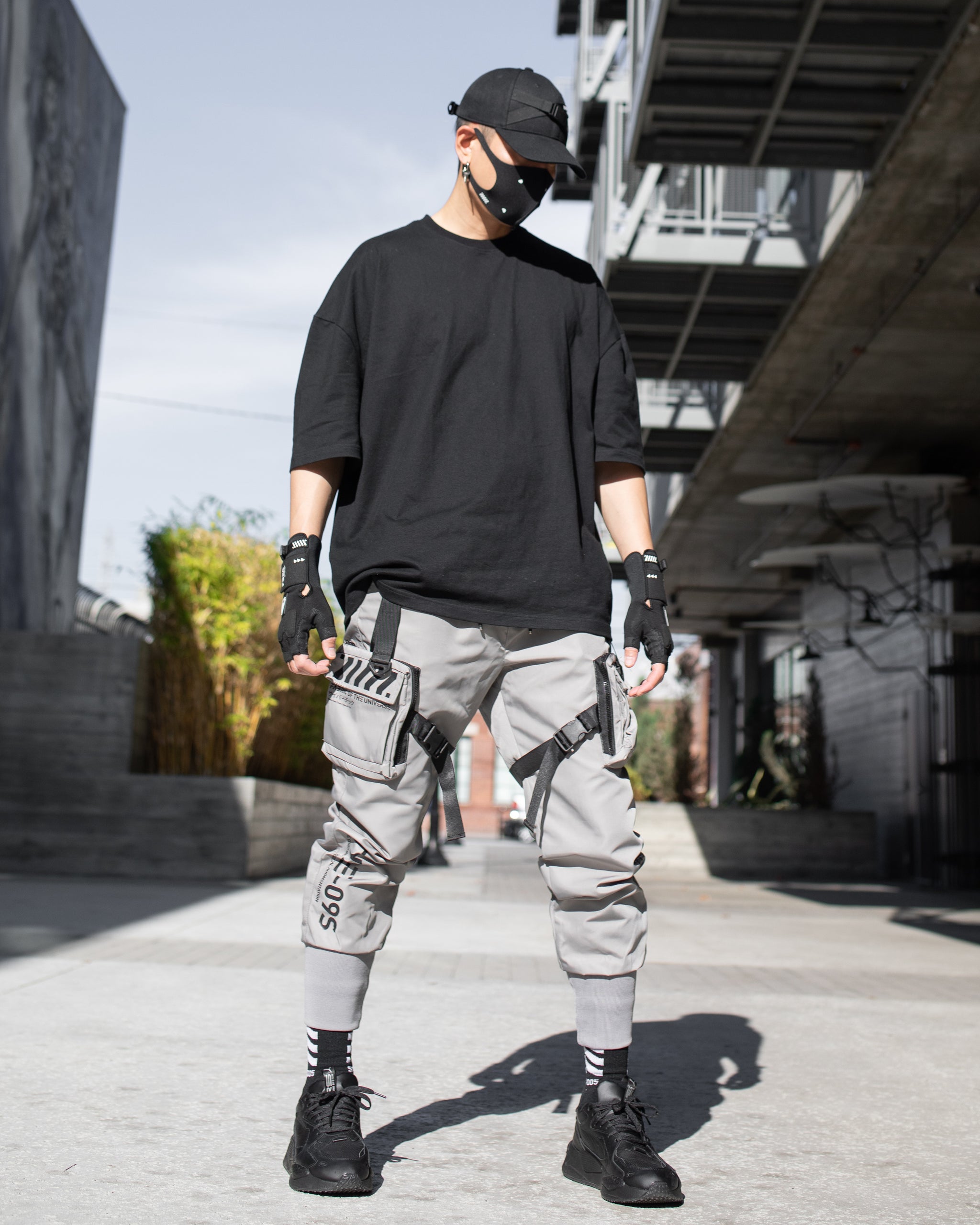 CG-Type 09S Metal Grey Cargo Pants - Fabric of the Universe