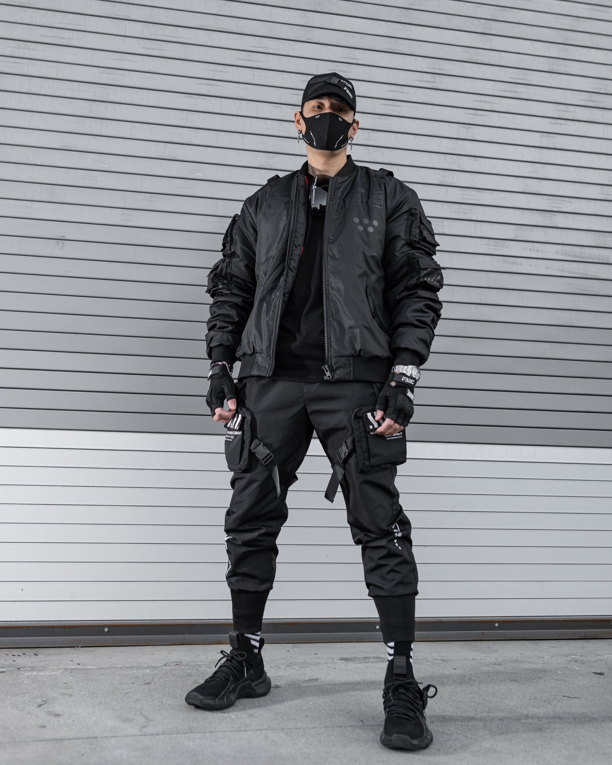 Black deals bomber outfit